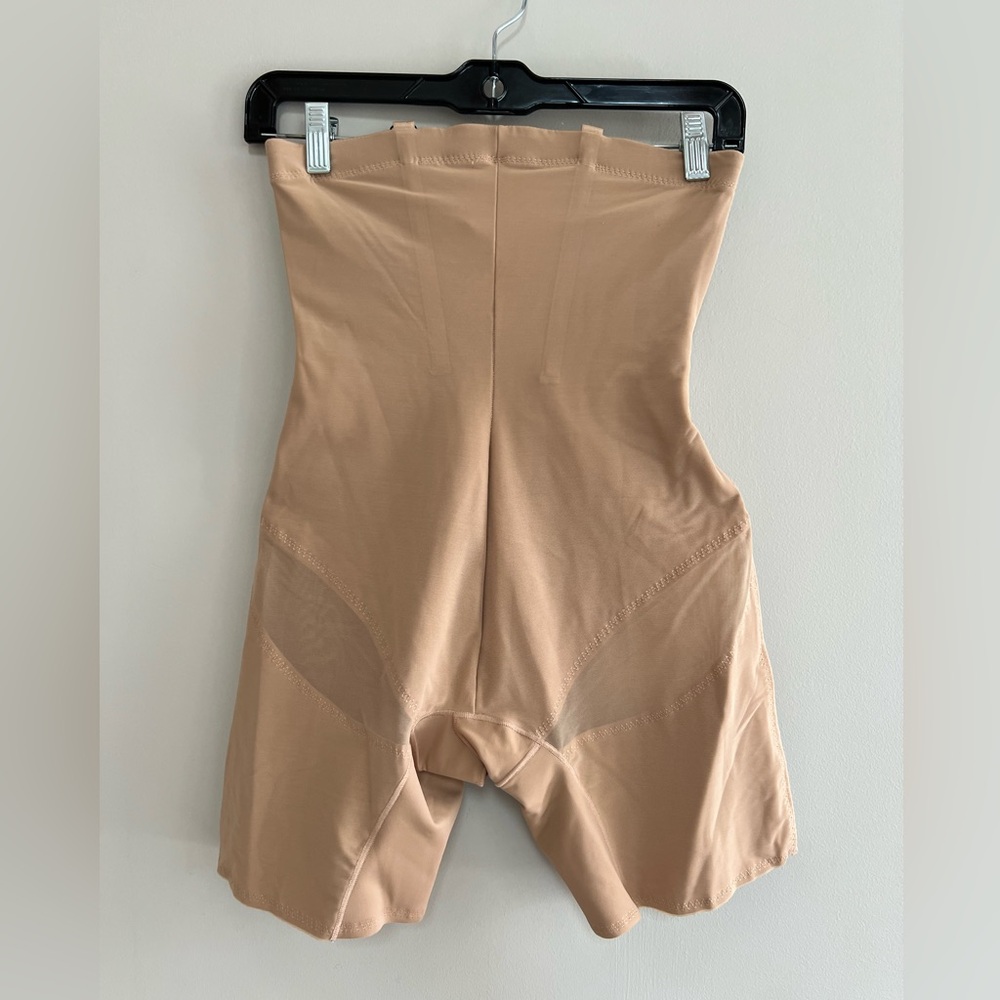 Honeylove NWT SuperPower Shapewear Short in Sand/Nude, size L - Picture 2 of 8